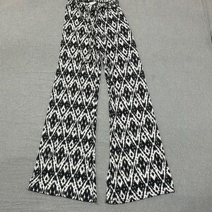 Elan Beach Black and White Pants